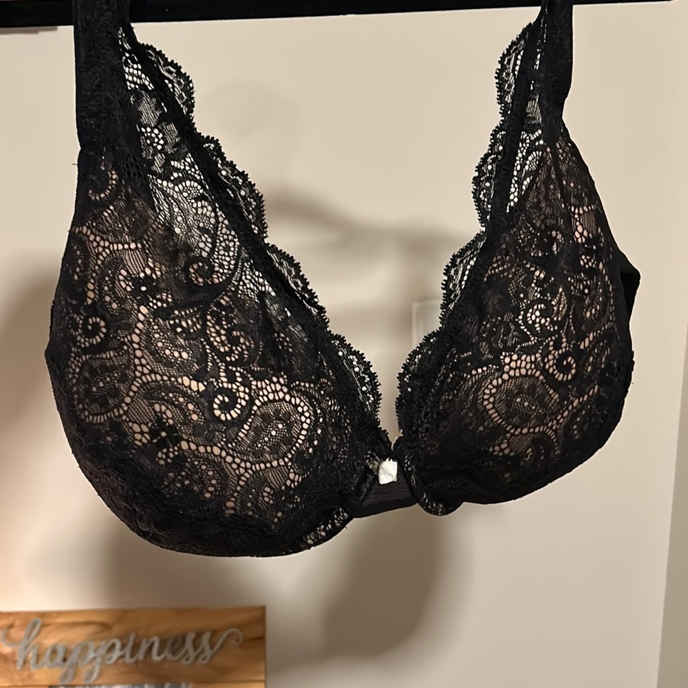 Lace Contour Plunge Bra